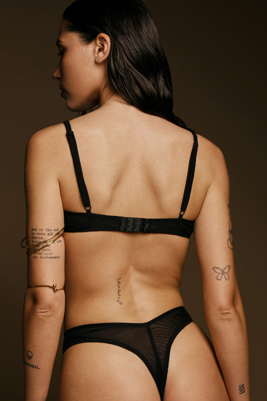XS / Black